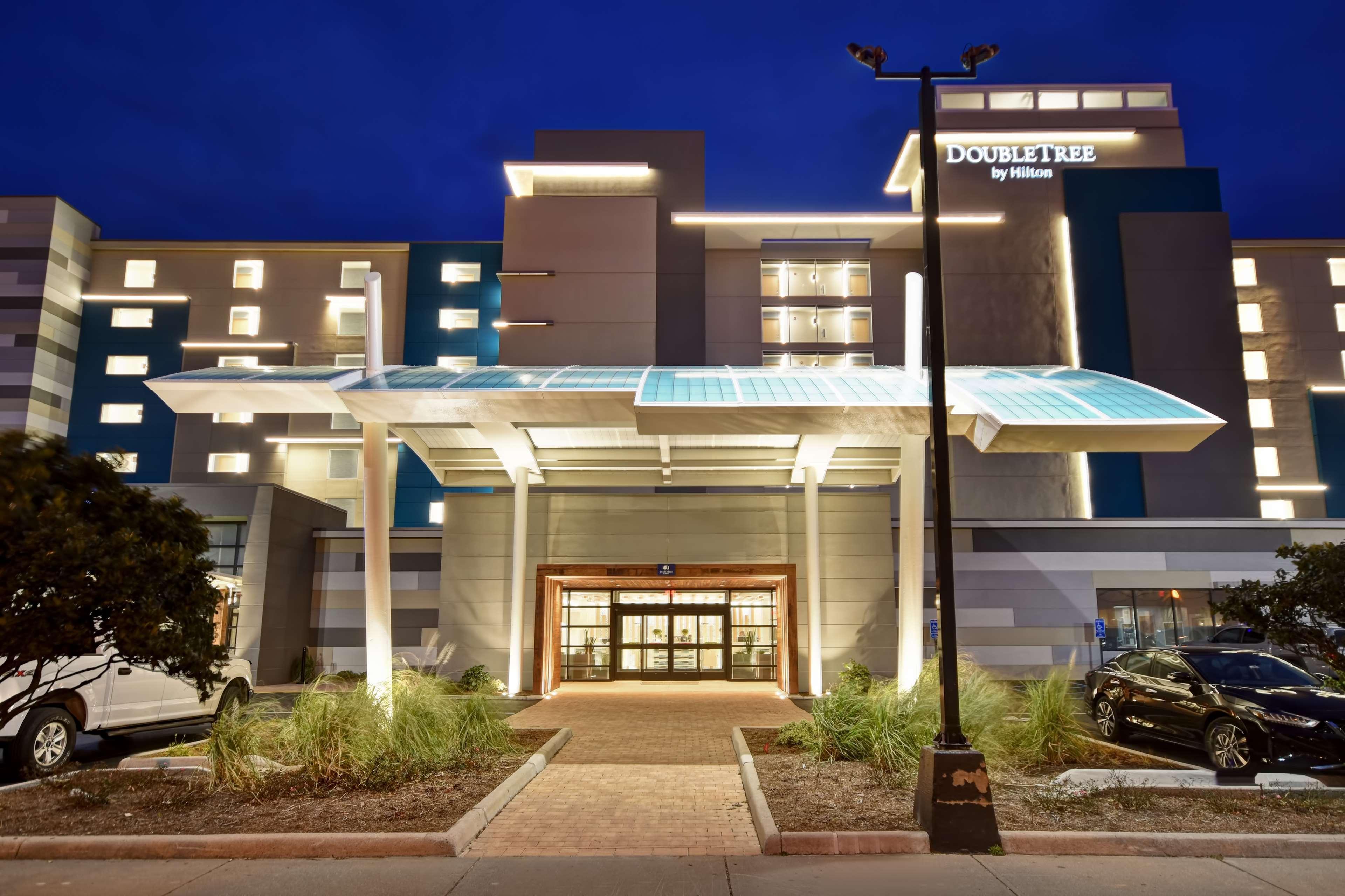 Hotel Doubletree By Hilton Oceanfront Virginia 4*