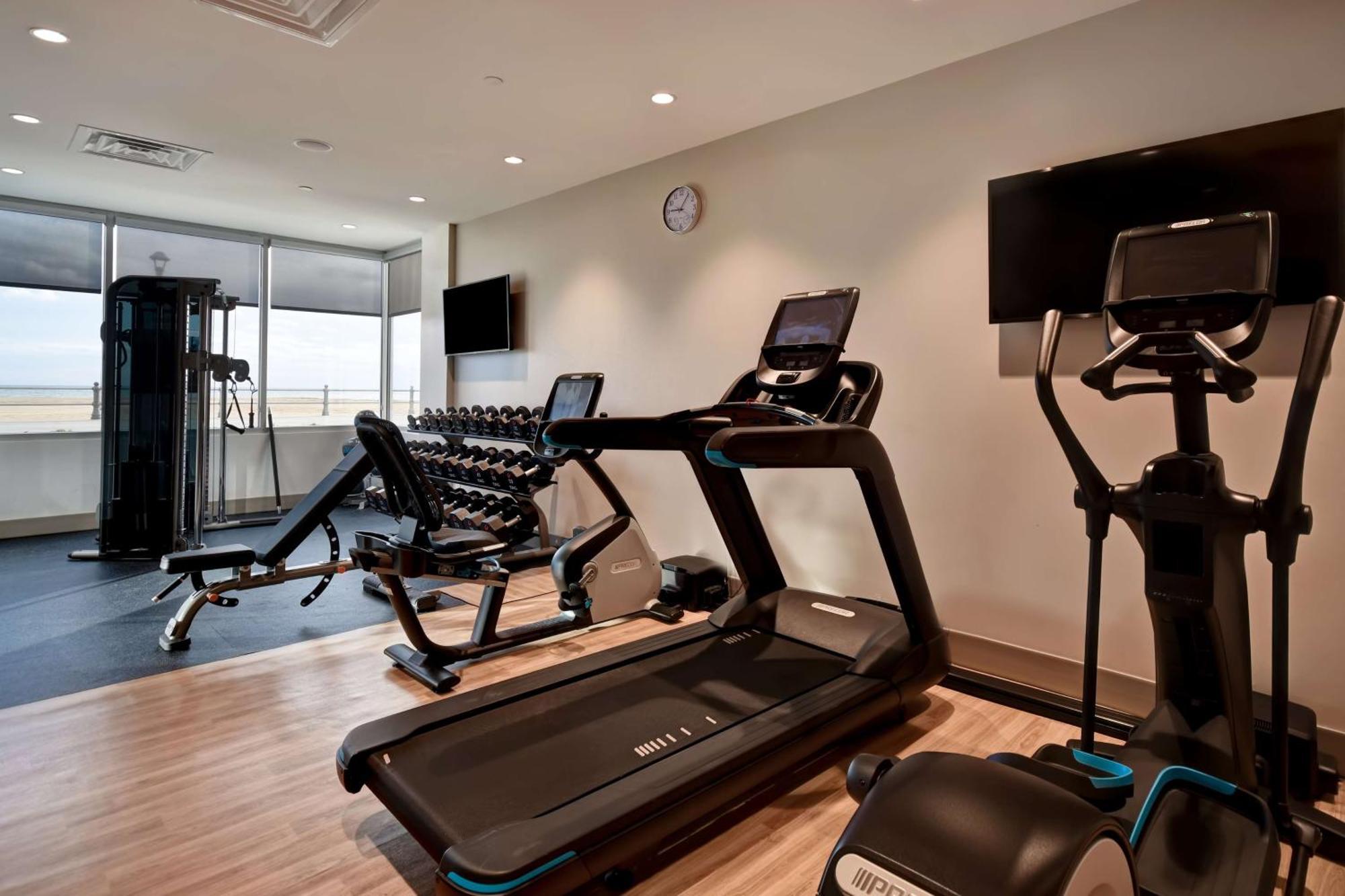 Doubletree By Hilton Oceanfront Virginia Hotel 4*