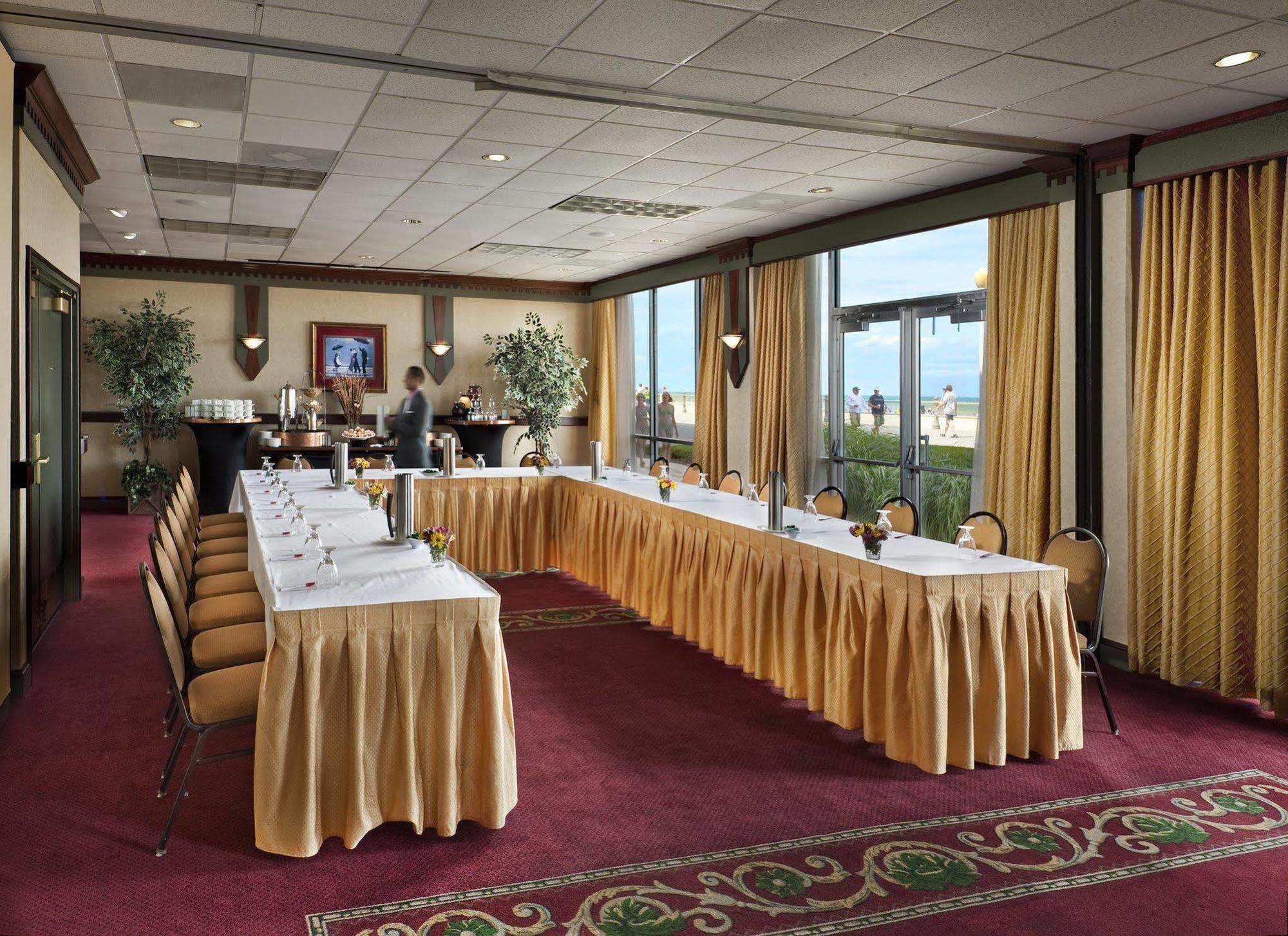Hotel Doubletree By Hilton Oceanfront Virginia